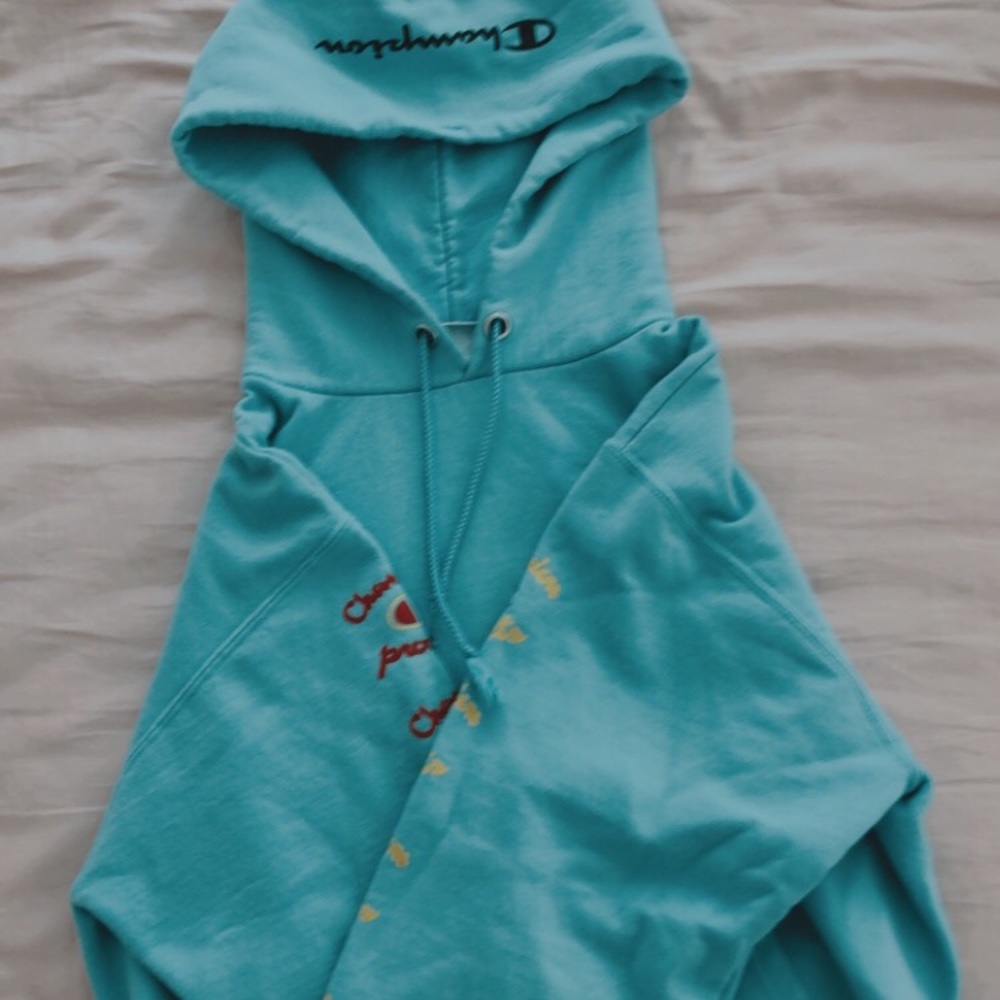 CHAMPION SWEATSHIRT